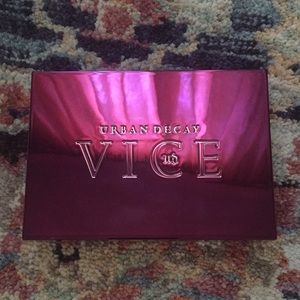 URBAN DECAY VICE PALETTE!!